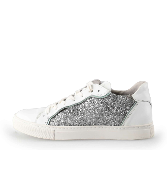 Giga Sneakers
