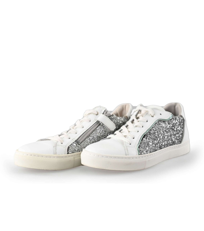 Giga Sneakers