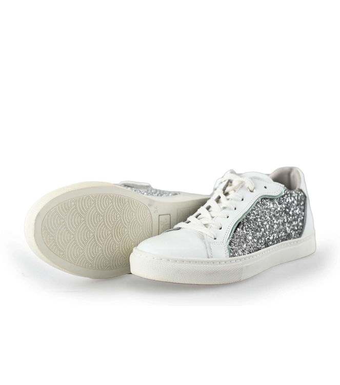 Giga Sneakers