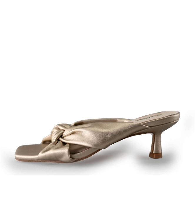 Omoda Pumps
