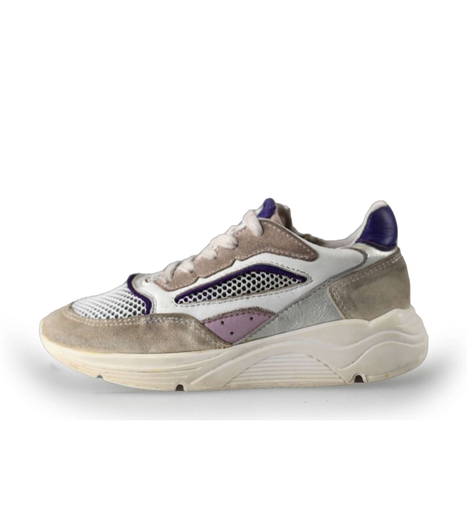 Giga Sneakers