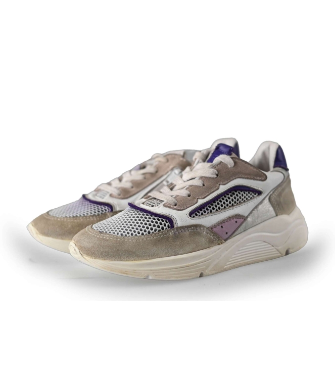 Giga Sneakers