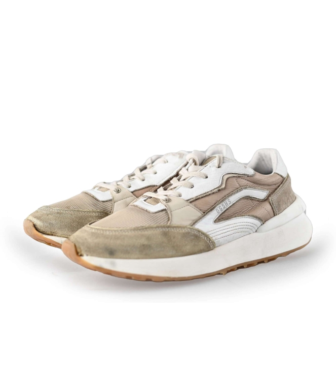 Giga Sneakers