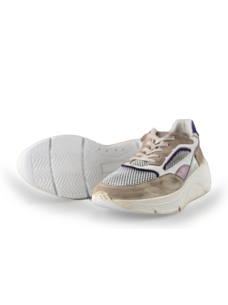 Giga Sneakers