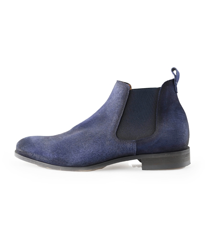 Chelsea boots