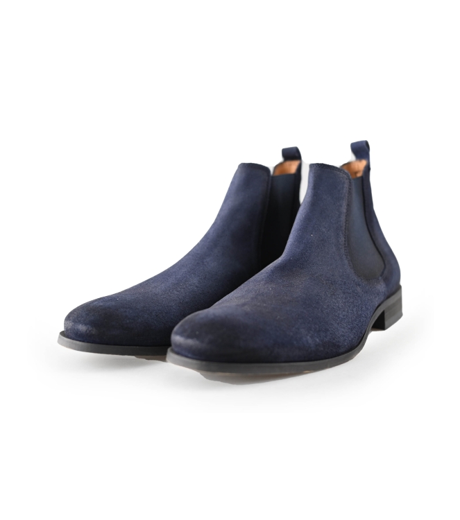 Chelsea boots