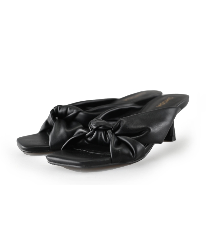 Omoda Sandalen