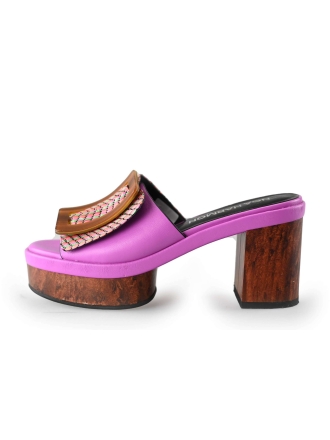Noa Harmon Slippers