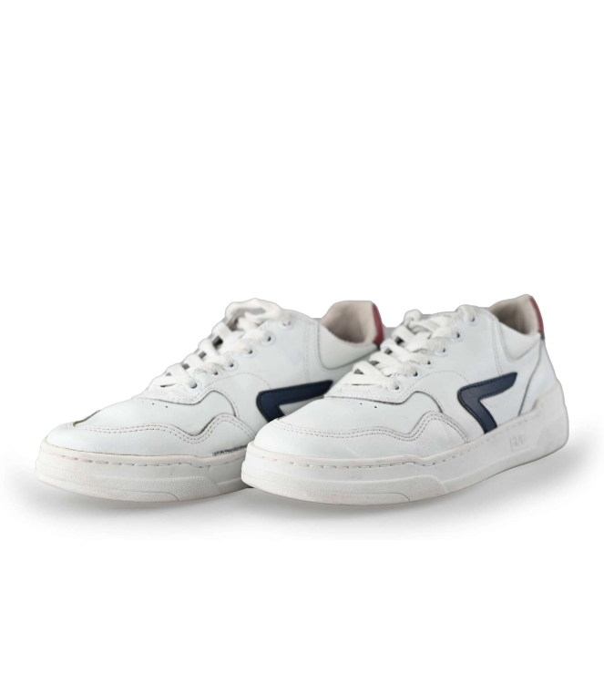Hub Sneakers