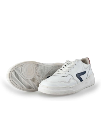 Hub Sneakers