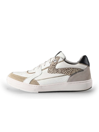 Maruti Sneakers
