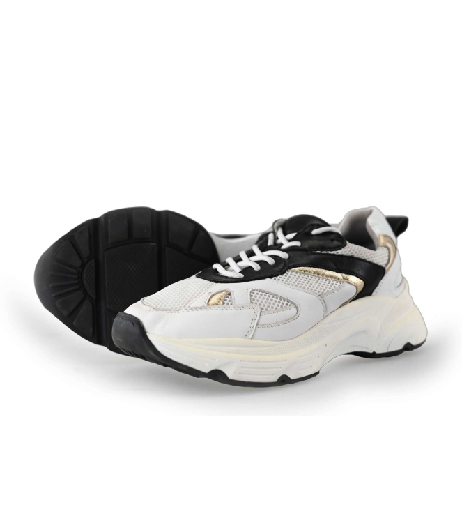 Omoda Sneakers