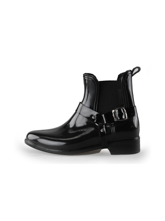 Chelsea boots