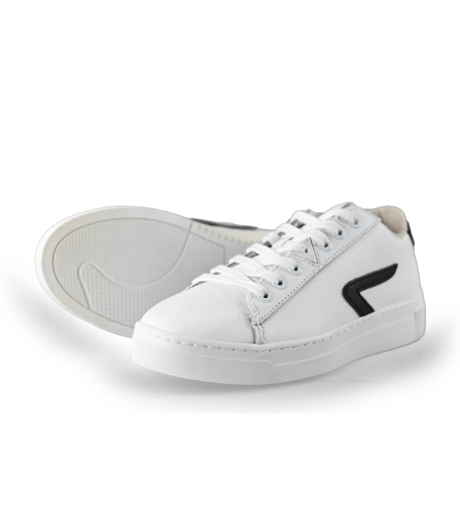 Hub Sneakers