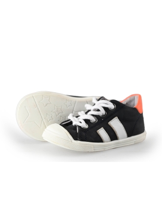 IK-KE Sneakers
