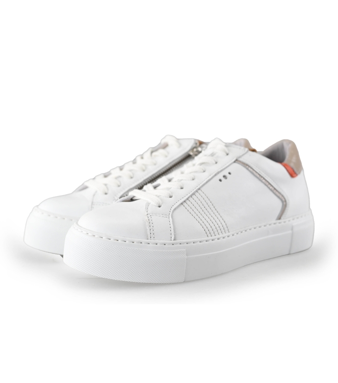 AQA Sneakers