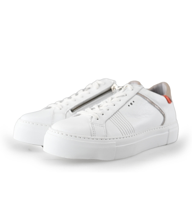 AQA Sneakers