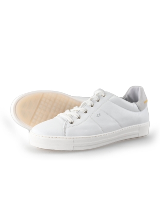 AQA Sneakers