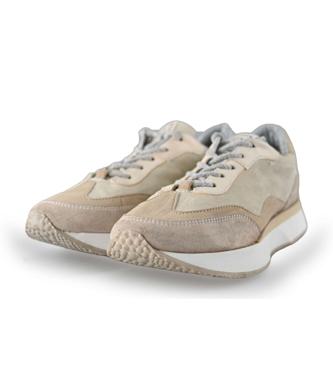 MJUS Sneakers