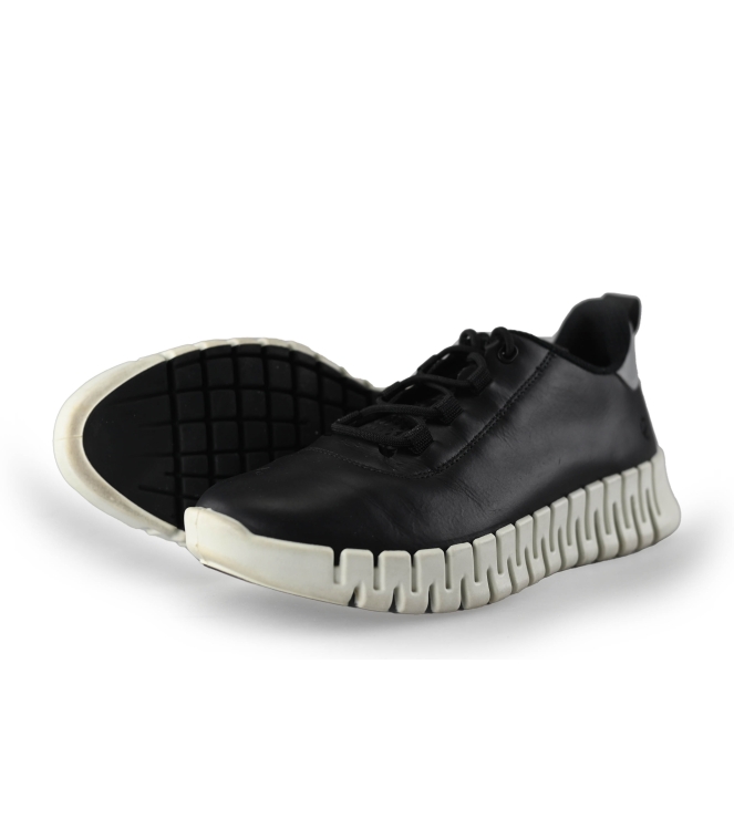 Ecco Sneakers