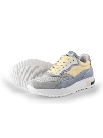 Giga Sneakers