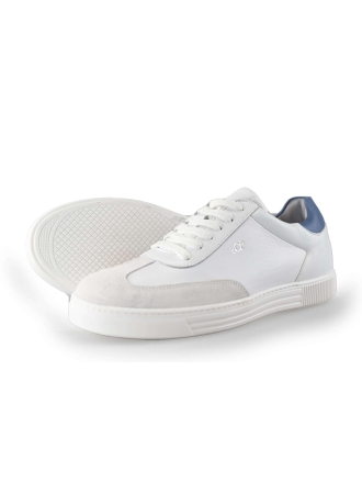 AQA Sneakers