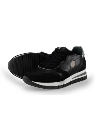AQA Sneakers