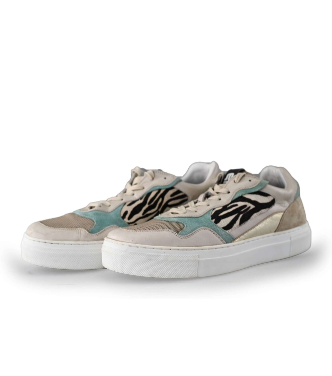 Maruti Sneakers