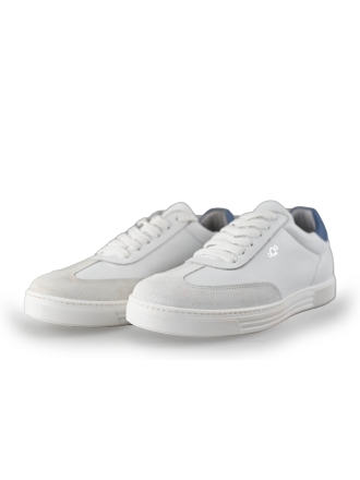 AQA Sneakers