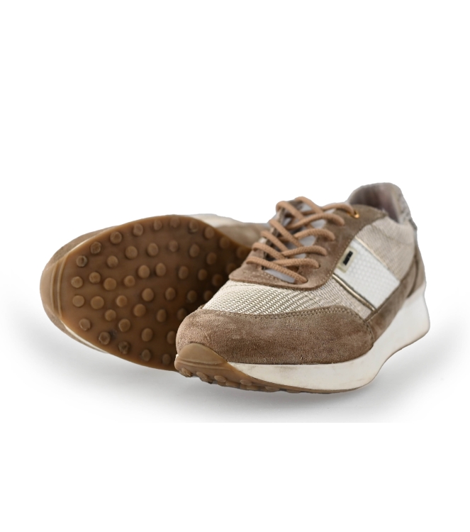 Maruti Sneakers