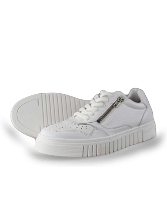AQA Sneakers