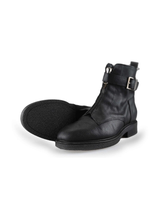 Biker boots