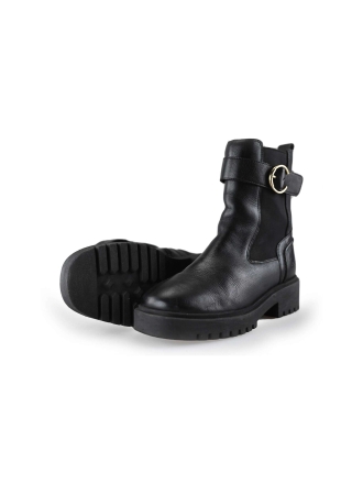 Chelsea boots
