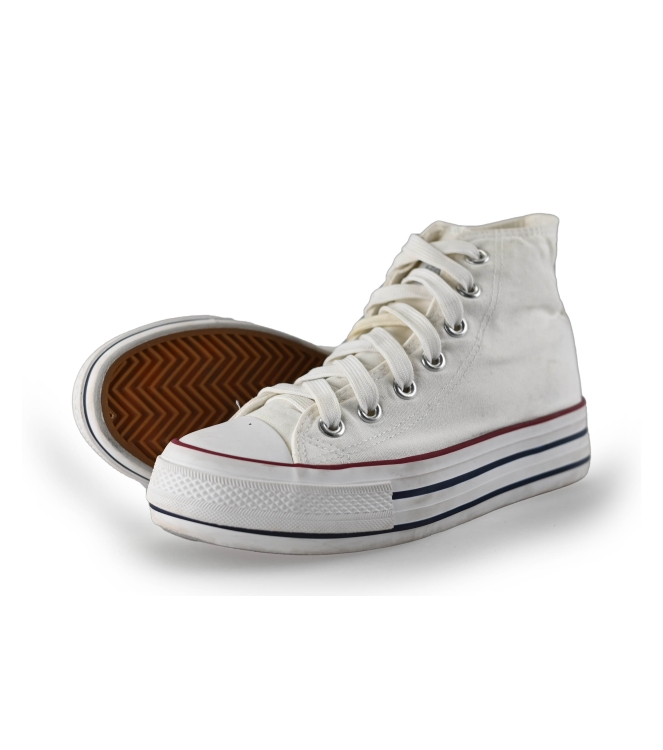 Refresh Sneakers