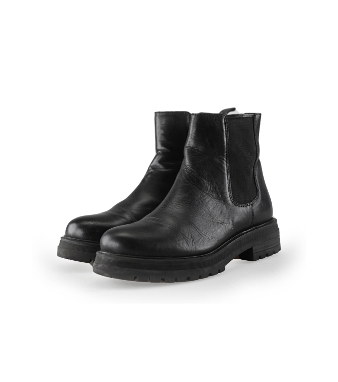Chelsea boots