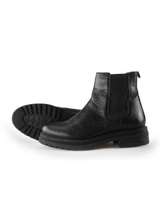 Chelsea boots