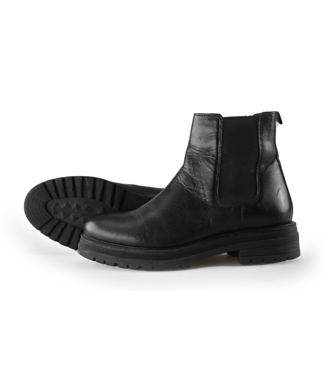 Chelsea boots