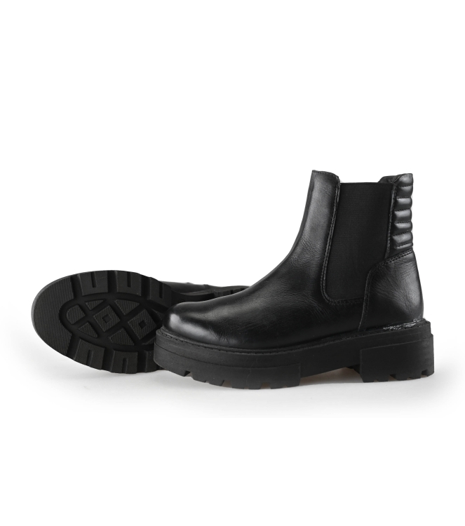 Chelsea boots