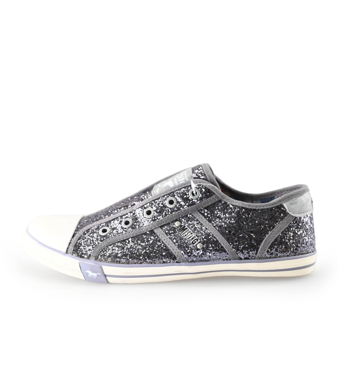 Mustang Sneakers