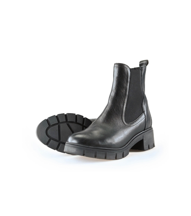 Nelson Chelsea boots