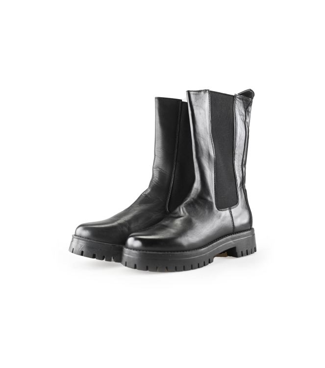Nelson Chelsea boots