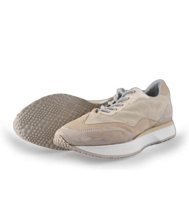 MJUS Sneakers