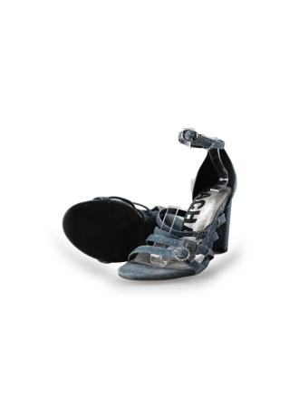 Sacha Pumps