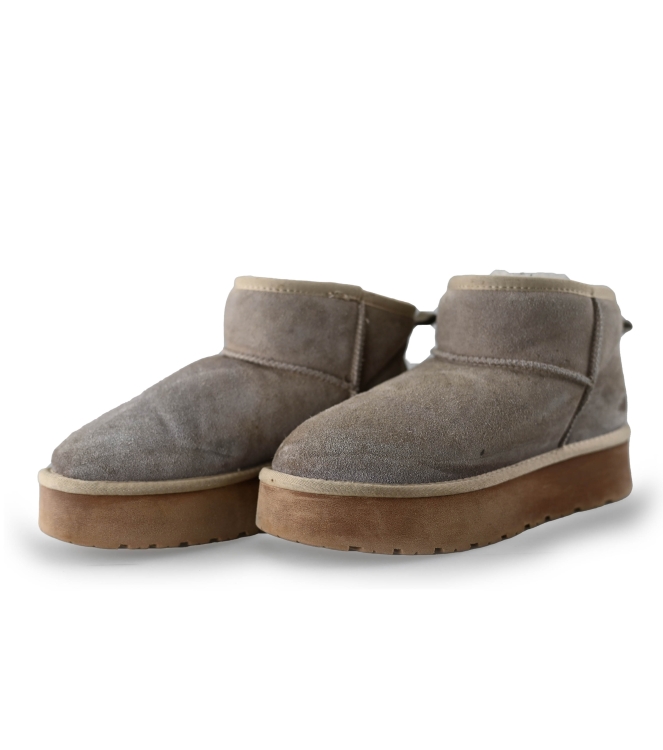 Sacha Boots