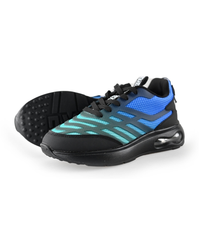 Red-Rag Sneakers