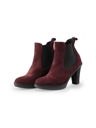 Cypress Chelsea boots