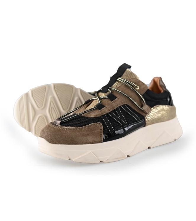 Tango Sneakers