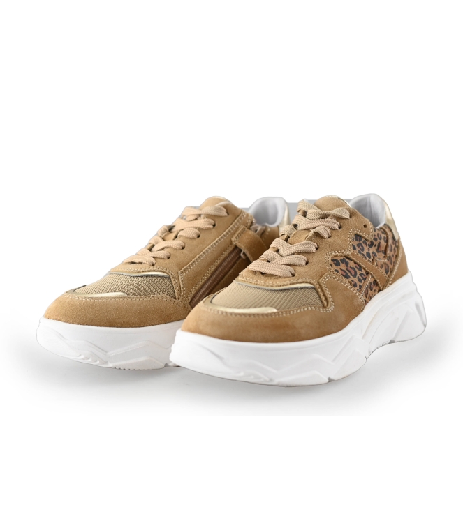 DSTRCT Sneakers