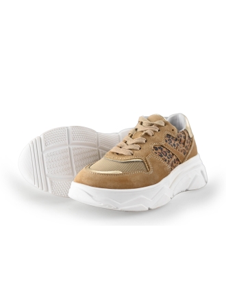 DSTRCT Sneakers