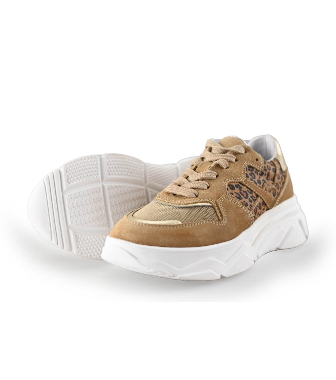DSTRCT Sneakers